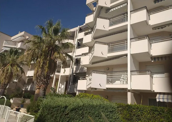 Saint-raphael Acquarine Cove * Saint-Raphaël